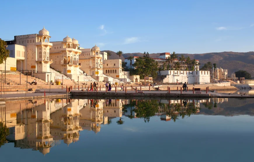 Tour with Homestay (Explore India with Indian Family)
